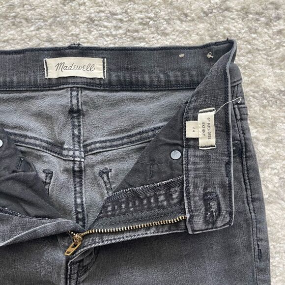 Madewell 9” Mid-Rise Skinny Jeans in Distressed Black Sea - Picture 12 of 13